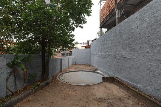 Quintal de casa para alugar com 2 quartos, 150m² em Itapuã, Salvador