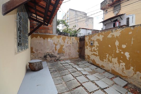Varanda de casa para alugar com 2 quartos, 150m² em Itapuã, Salvador