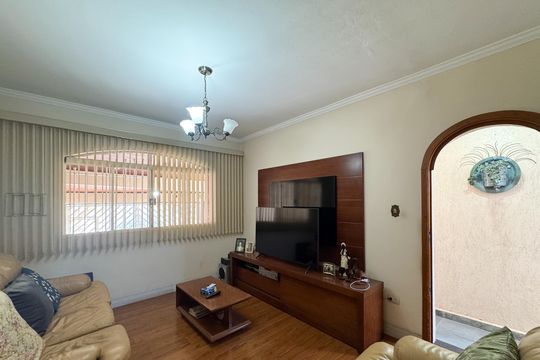 Casa à venda com 3 quartos, 180m² em Vila Lusitania, São Bernardo do Campo