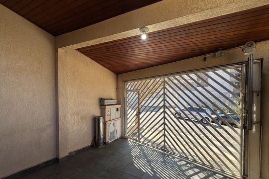 Garagem de casa à venda com 3 quartos, 180m² em Vila Lusitania, São Bernardo do Campo