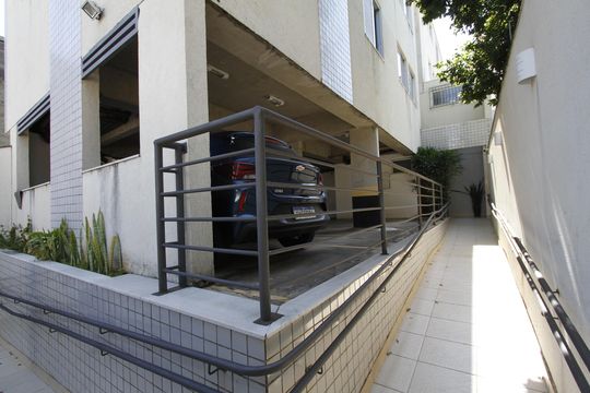 Entrada de apartamento à venda com 3 quartos, 82m² em Nova Granada, Belo Horizonte