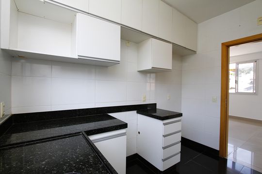 Cozinha de apartamento à venda com 3 quartos, 82m² em Nova Granada, Belo Horizonte