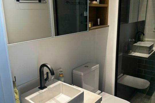 Banheiro de apartamento à venda com 2 quartos, 40m² em Vila Butantã, São Paulo