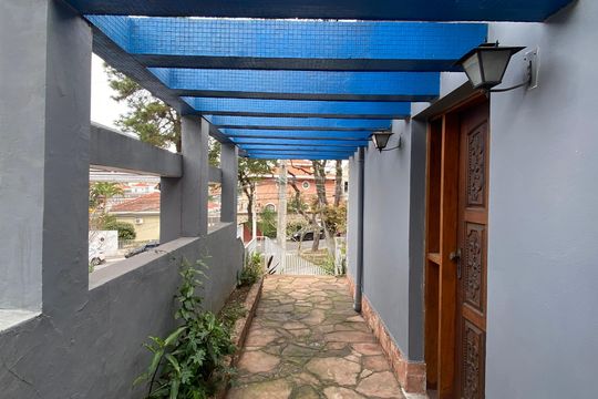 Área externa de casa para alugar com 3 quartos, 205m² em Vila Campesina, Osasco