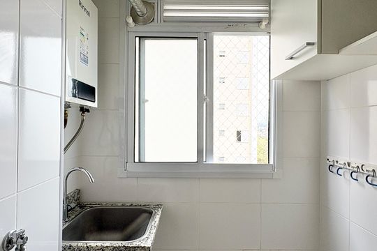 Área de Serviço de apartamento para alugar com 2 quartos, 42m² em Jardim Iris, São Paulo