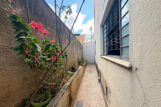 Área externa de apartamento para alugar com 3 quartos, 90m² em Ouro Preto, Belo Horizonte