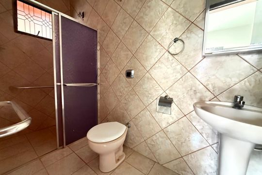 Banheiro de apartamento para alugar com 3 quartos, 90m² em Ouro Preto, Belo Horizonte
