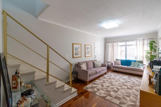 Casa à venda com 3 quartos, 124m² em Parque Jabaquara, São Paulo