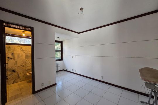 Quarto de casa de condomínio à venda com 4 quartos, 599m² em Nacional, Belo Horizonte