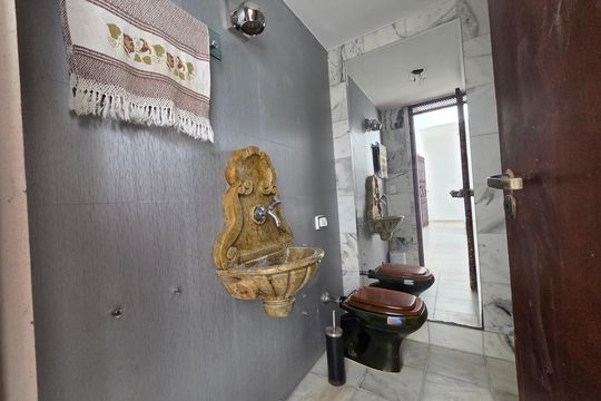 Banheiro de casa de condomínio à venda com 4 quartos, 599m² em Nacional, Belo Horizonte