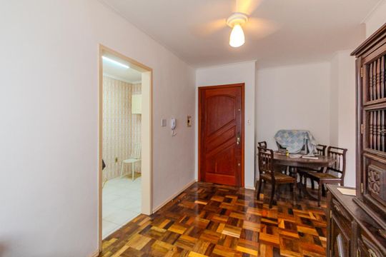 Apartamento à venda com 2 quartos, 65m² em Jardim Botânico, Porto Alegre