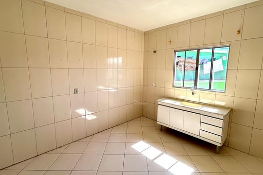 Cozinha de casa para alugar com 2 quartos, 100m² em Jardim Guilhermino, Guarulhos