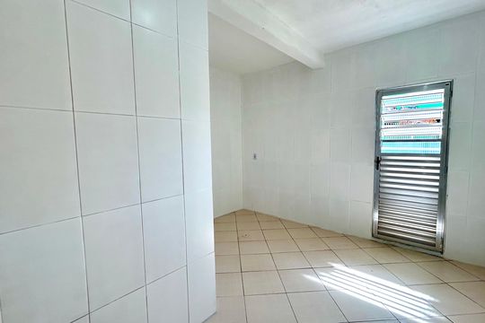 Casa para alugar com 2 quartos, 100m² em Jardim Guilhermino, Guarulhos