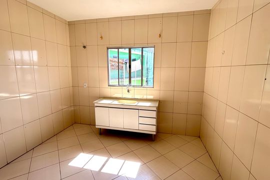 Cozinha de casa para alugar com 2 quartos, 100m² em Jardim Guilhermino, Guarulhos