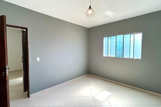 Quarto 1 de casa para alugar com 2 quartos, 100m² em Jardim Guilhermino, Guarulhos