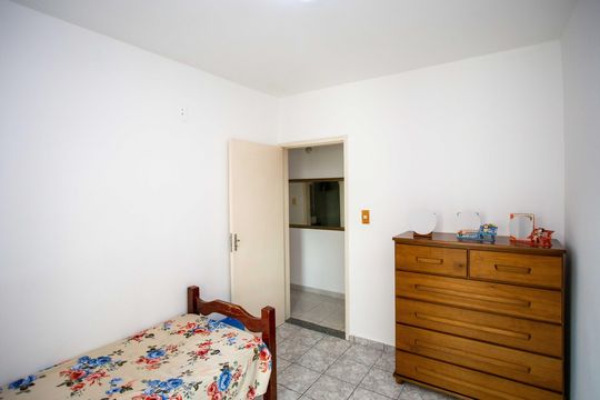 Quarto 1 de apartamento à venda com 2 quartos, 65m² em Piraporinha, Diadema