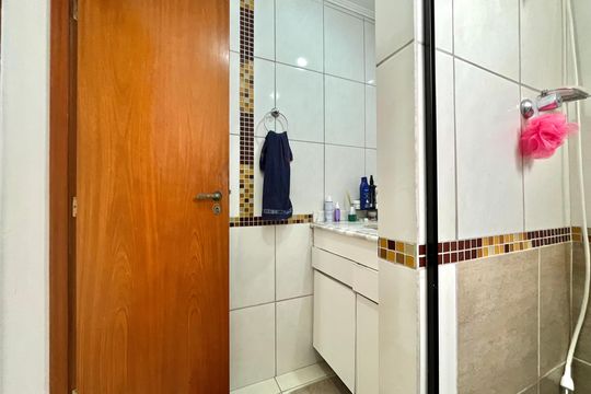 Banheiro de apartamento à venda com 2 quartos, 62m² em Vila Santa Catarina, São Paulo