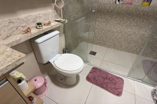 Casa à venda com 3 quartos, 180m² em Vila Bertioga, São Paulo