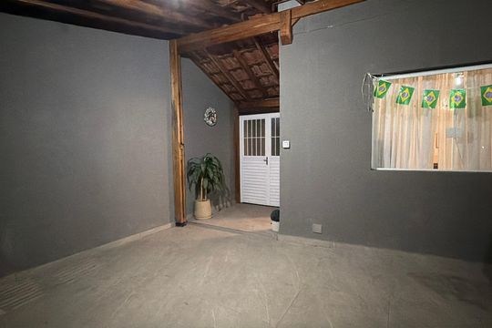 Casa à venda com 3 quartos, 180m² em Vila Bertioga, São Paulo