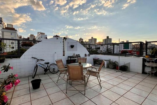 Apartamento à venda com 4 quartos, 140m² em Jardim America, Belo Horizonte
