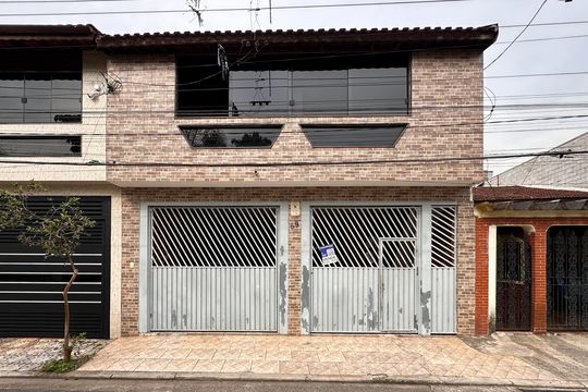 Fachada de casa à venda com 4 quartos, 287m² em Vila Alves Dias, São Bernardo do Campo