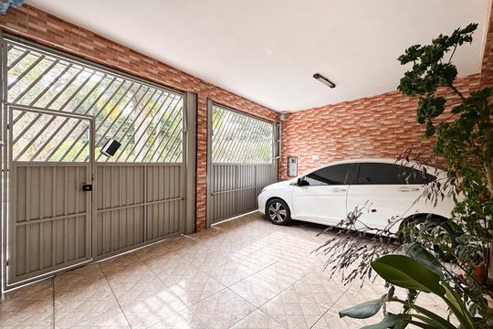 Garagem de casa à venda com 4 quartos, 287m² em Vila Alves Dias, São Bernardo do Campo