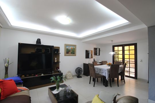 Casa de Condomínio à venda com 3 quartos, 130m² em Taquara, Rio de Janeiro