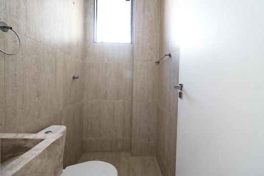 Banheiro de apartamento à venda com 2 quartos, 100m² em Campestre, Santo André