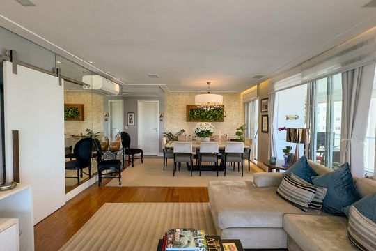 Sala de apartamento à venda com 3 quartos, 210m² em Campo Belo, São Paulo