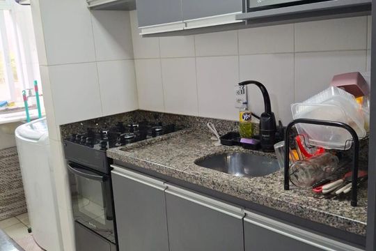 Cozinha de apartamento à venda com 2 quartos, 55m² em Passo do Feijó, Porto Alegre