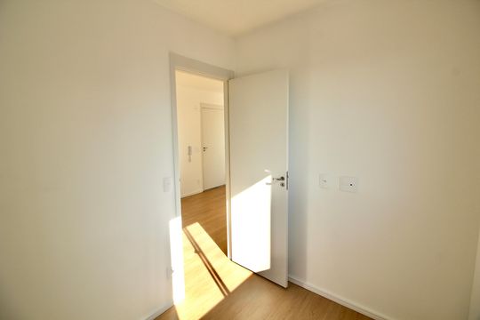 Quarto 1 de apartamento para alugar com 2 quartos, 43m² em Vila Campanela, São Paulo