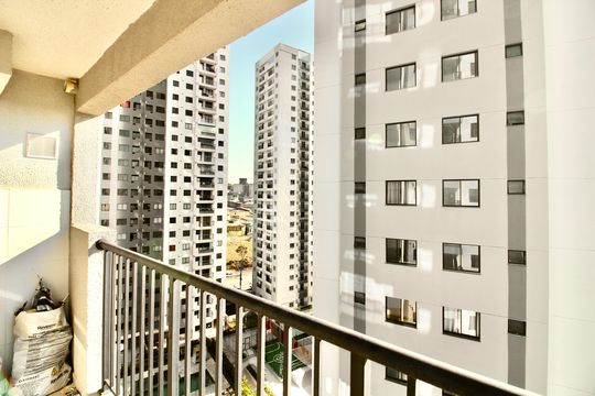 Sacada de apartamento para alugar com 2 quartos, 43m² em Vila Campanela, São Paulo