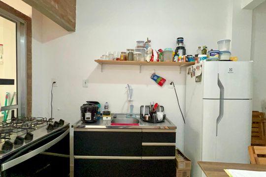 Cozinha de apartamento para alugar com 1 quarto, 48m² em Sumarezinho, São Paulo