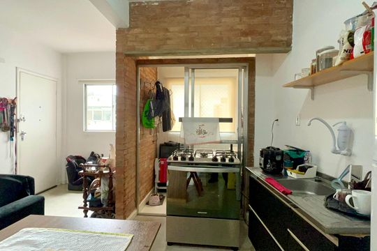 Cozinha de apartamento para alugar com 1 quarto, 48m² em Sumarezinho, São Paulo