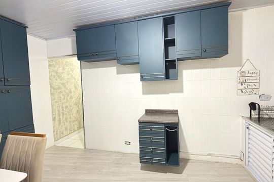 Cozinha de casa para alugar com 3 quartos, 75m² em Vila Invernada, São Paulo