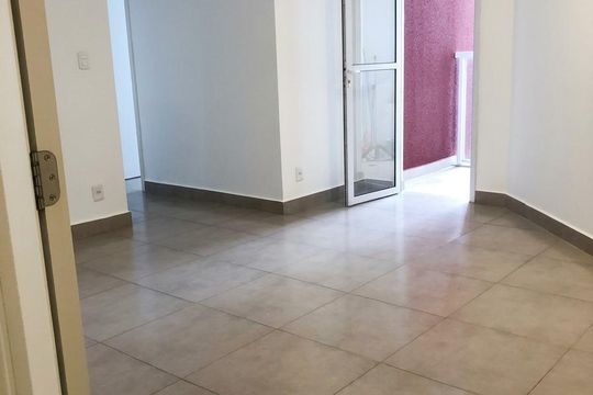 Apartamento à venda com 3 quartos, 62m² em Jardim Residencial Dona Lucilla, Indaiatuba