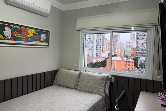 Apartamento para alugar com 3 quartos, 213m² em Santo Amaro, São Paulo