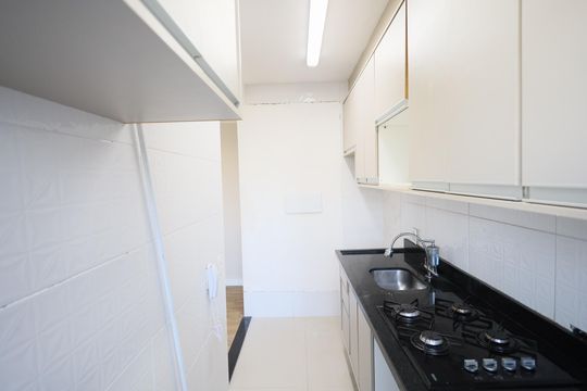 Cozinha e Área de Serviço de apartamento para alugar com 2 quartos, 42m² em Jardim Boa Vista (zona Oeste), Osasco