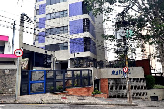 Fachada  de apartamento à venda com 2 quartos, 90m² em Jardim Bela Vista, Santo André