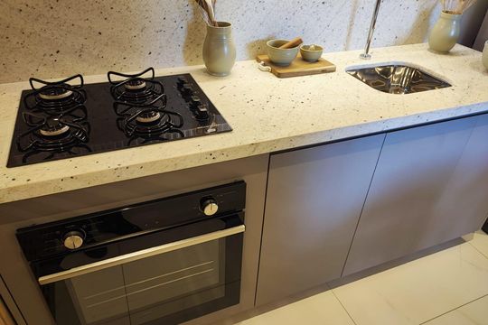Cozinha de apartamento à venda com 1 quarto, 38m² em Parque São Jorge, São Paulo