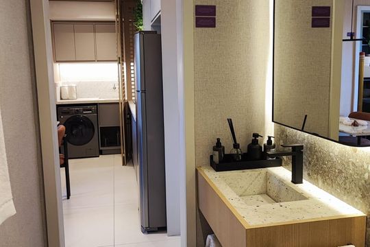 Banheiro de apartamento à venda com 1 quarto, 38m² em Parque São Jorge, São Paulo