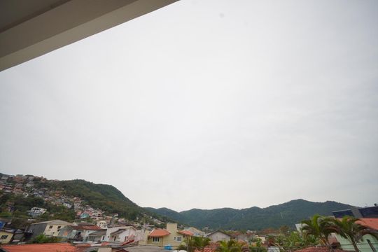 Vista da Varanda do Quarto 2 de apartamento para alugar com 2 quartos, 68m² em Saco Grande, Florianópolis