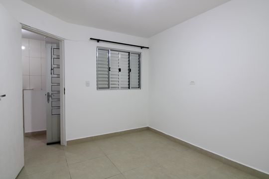 Casa para alugar com 1 quarto, 48m² em Vila Silvia, São Paulo
