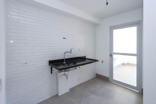 Cozinha de apartamento à venda com 2 quartos, 69m² em Vila Dom Pedro I, São Paulo