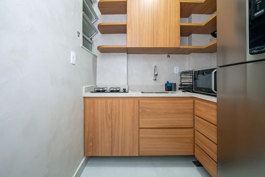 Cozinha de apartamento à venda com 2 quartos, 51m² em Catete, Rio de Janeiro