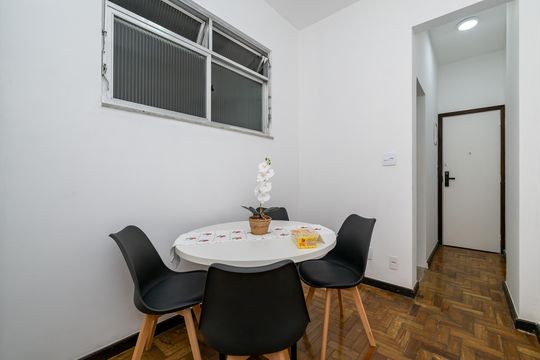 Sala de apartamento à venda com 2 quartos, 51m² em Catete, Rio de Janeiro