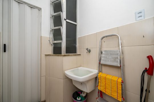 Área de serviço de apartamento à venda com 2 quartos, 51m² em Catete, Rio de Janeiro