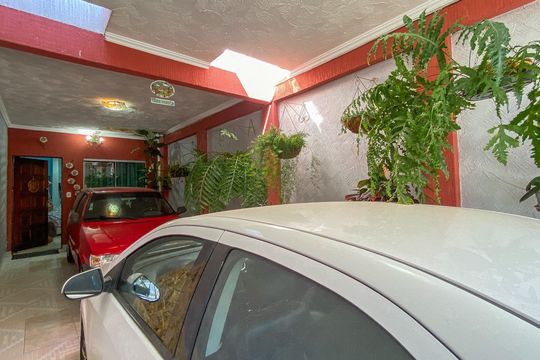 Garagem de casa para alugar com 2 quartos, 210m² em Vila Sao Francisco (zona Leste), São Paulo