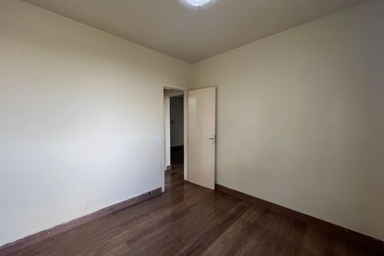 Quarto 2 de apartamento à venda com 2 quartos, 55m² em Itatiaia, Belo Horizonte