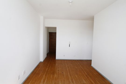 Sala de apartamento para alugar com 3 quartos, 88m² em Carlos Prates, Belo Horizonte